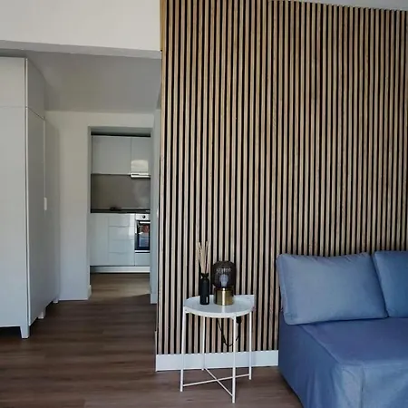 Casa A 150 Metros De La Playa Con Patio En El Palo Malaga